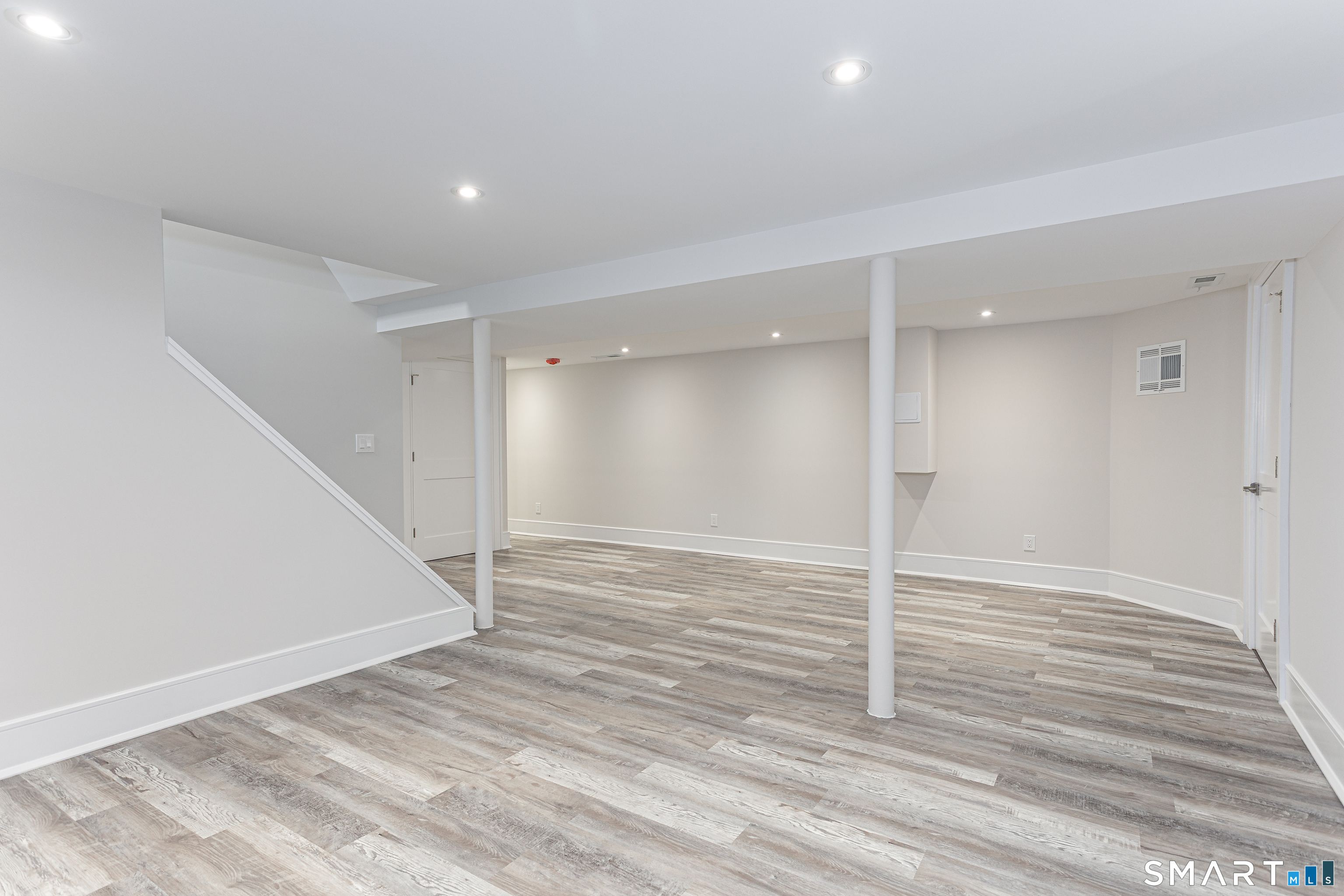 338 Stevenson Road Fairfield, CT 06825 - Photo 14 of 20