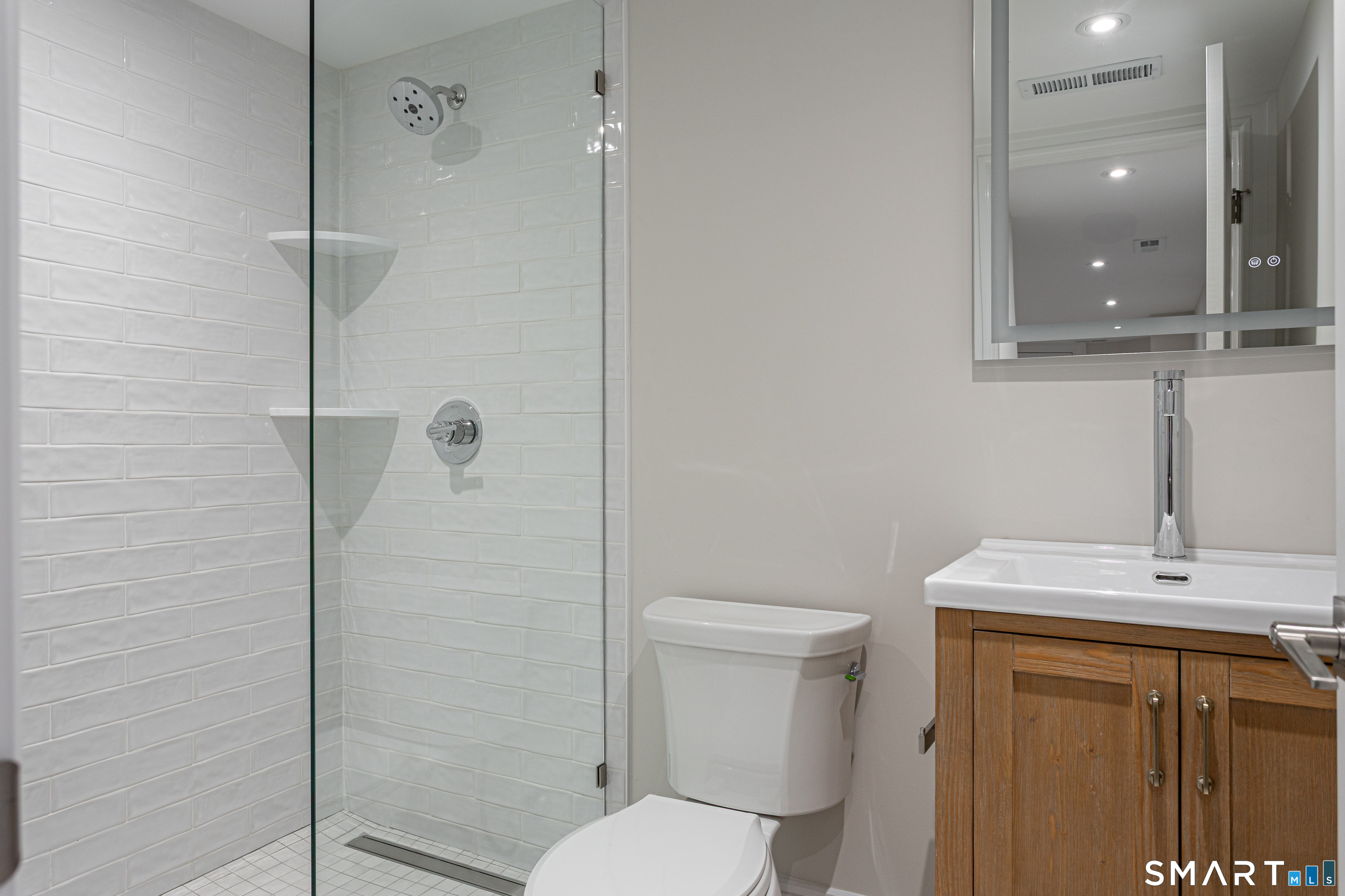 338 Stevenson Road Fairfield, CT 06825 - Photo 15 of 20