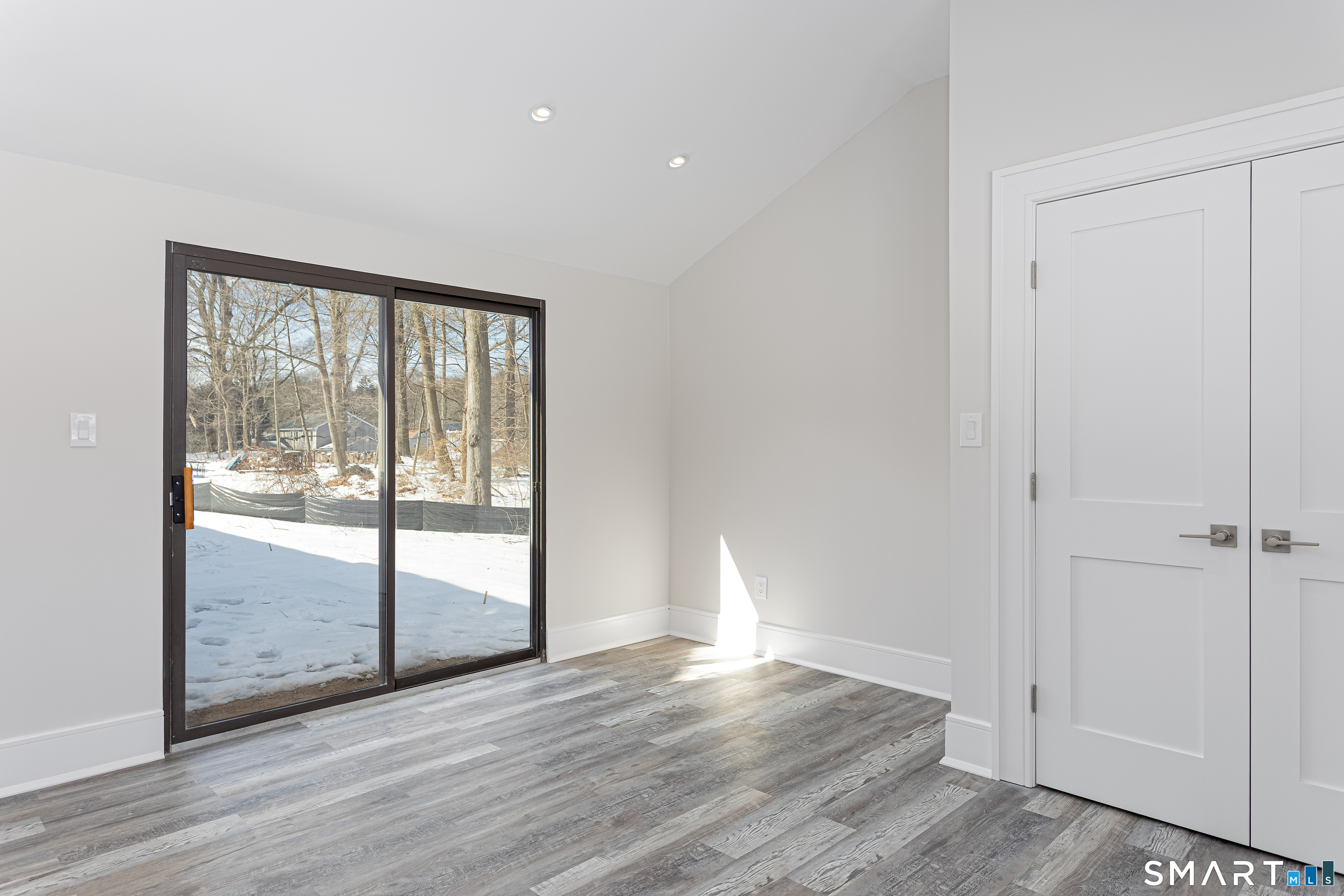 338 Stevenson Road Fairfield, CT 06825 - Photo 6 of 20