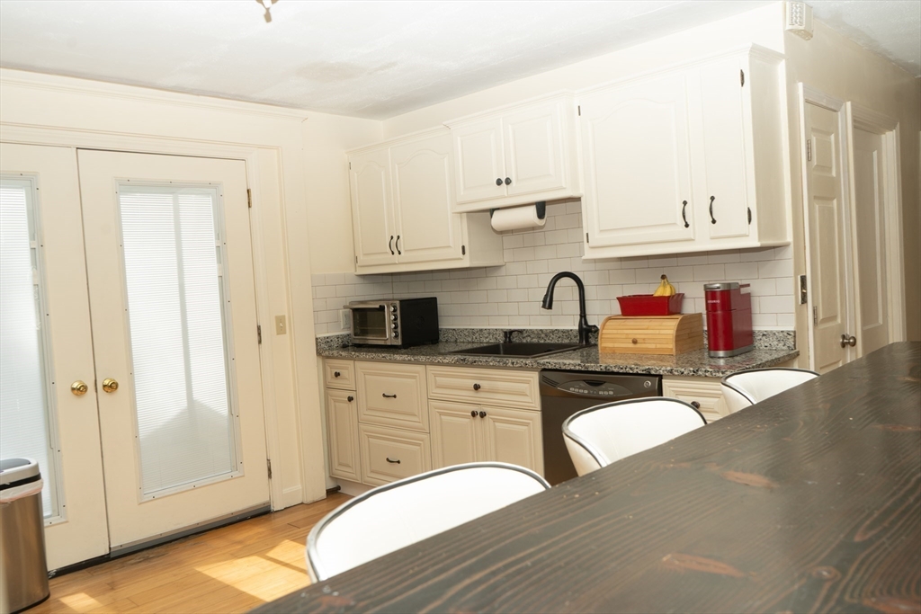 24 Amherst Road Stoughton, MA 02072 - Photo 5 of 23 Gallery Image 5