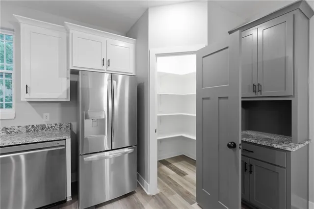 $364,900 | 328 Northeast 51st Road, Warrensburg, MO 64093