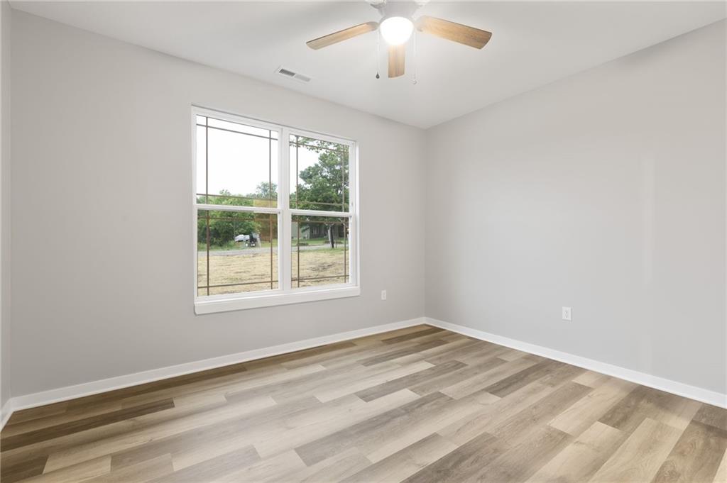 328 Northeast 51st Road Warrensburg, MO 64093 - Photo 20 of 24