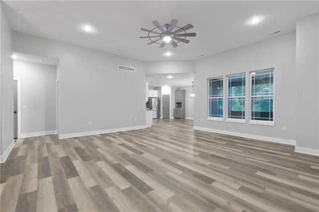 $364,900 | 328 Northeast 51st Road, Warrensburg, MO 64093