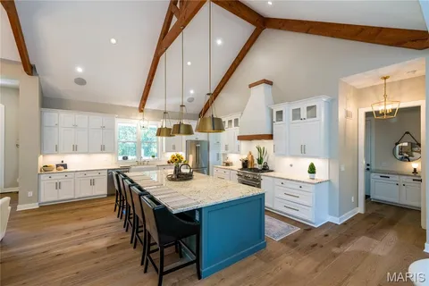 $1,475,000 | 133 Bristol Ridge Drive, Troy, MO 63379