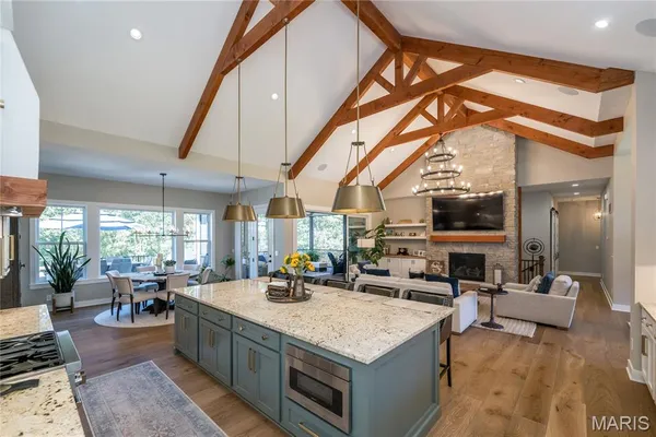 $1,475,000 | 133 Bristol Ridge Drive, Troy, MO 63379