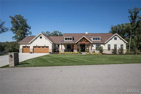 $1,475,000 | 133 Bristol Ridge Drive, Troy, MO 63379