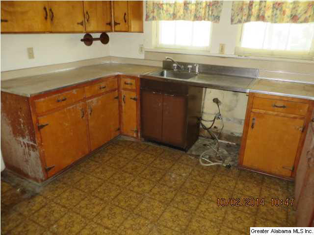 801 East 7th Street Anniston, AL 36207 - Photo 4 of 14