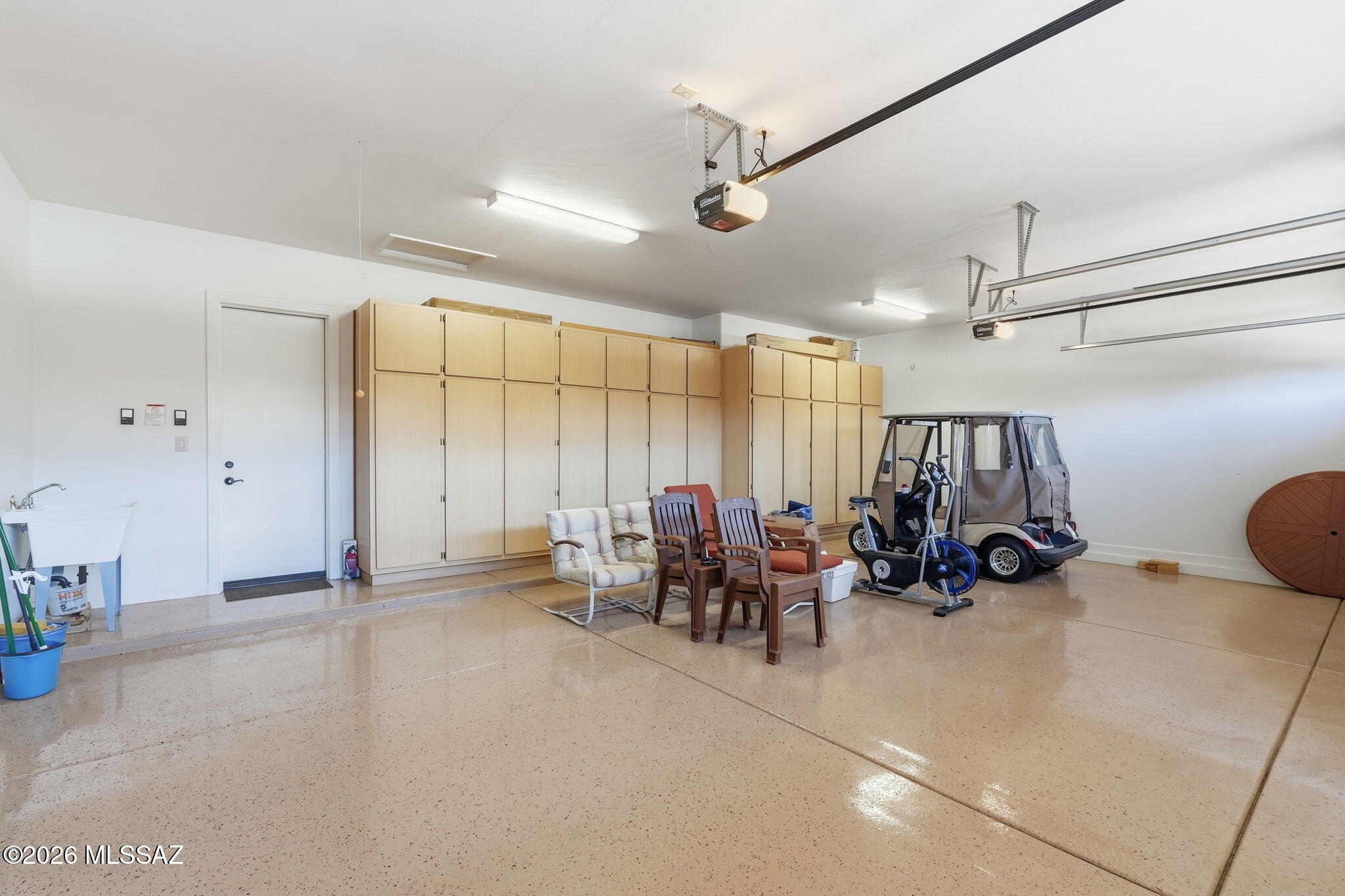 66162 East Box Elder Road Tucson, AZ 85739 - Photo 33 of 42 3 car garage