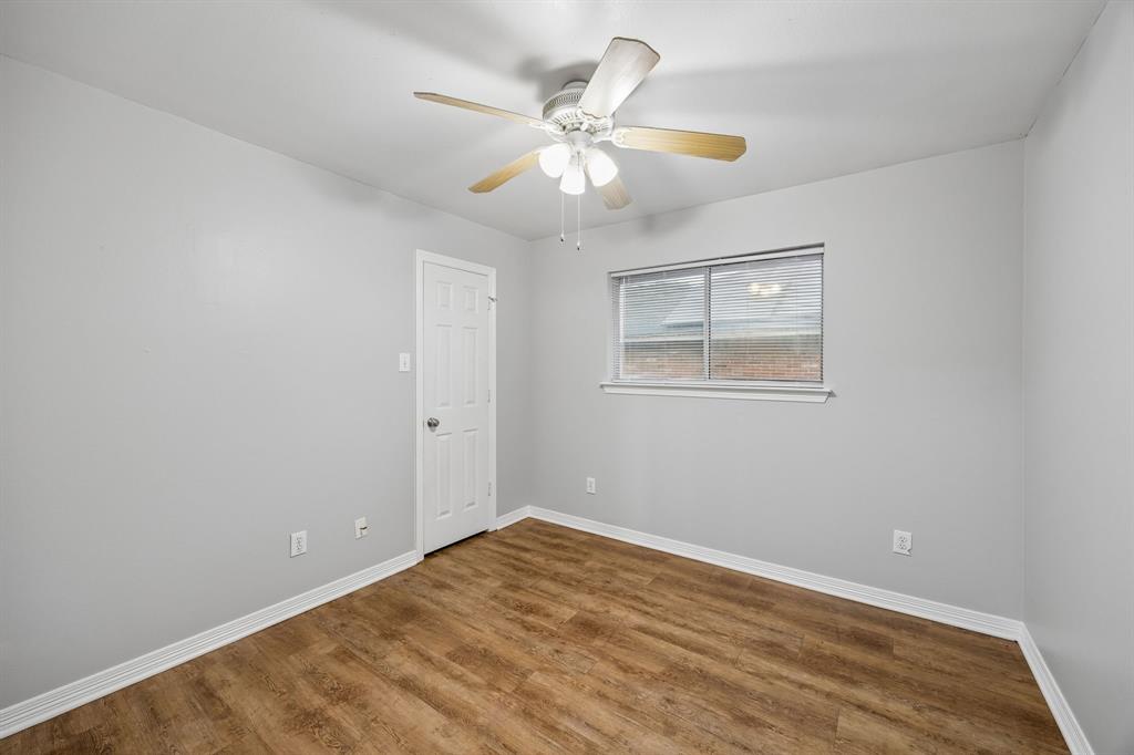 303 Vista Ridge Drive Venus, TX 76084 - Photo 12 of 25