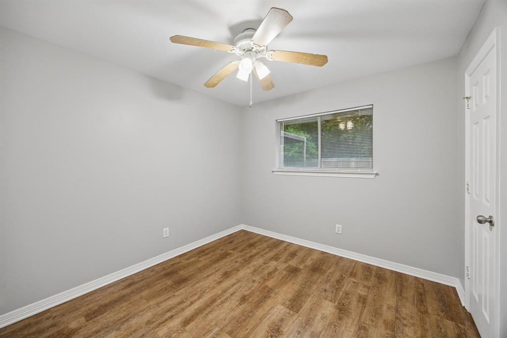 303 Vista Ridge Drive Venus, TX 76084 - Photo 14 of 25