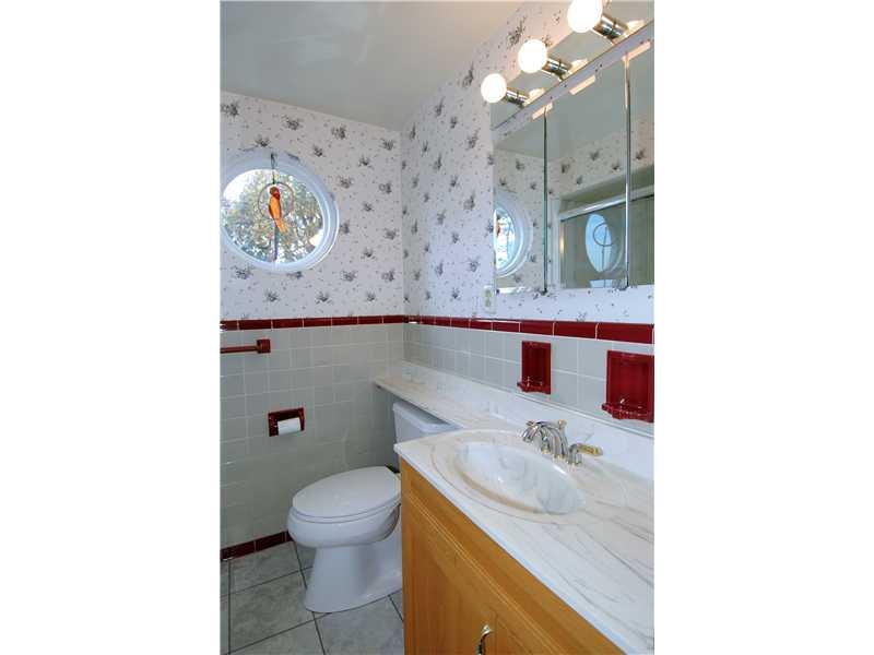 1582 Bellmonte Road Franklin Park, PA 15237 - Photo 13 of 20 Full Bath. Second full bath.