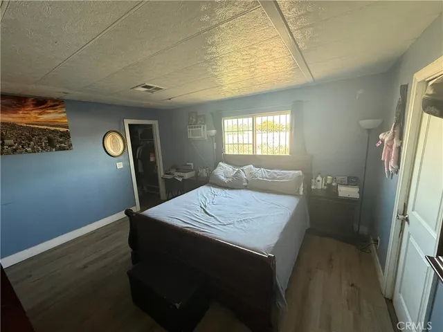 $250,000 | 227 Palos Verdes Drive, Santa Ana, CA 92704