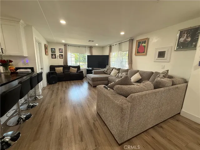 $250,000 | 227 Palos Verdes Drive, Santa Ana, CA 92704