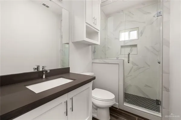 $1,350 | 1322 Beverly Avenue, Unit 3, Weslaco, TX 78596