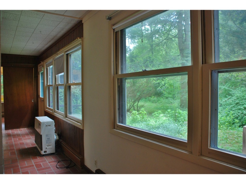 187 Woodbine Road Shelburne, VT 05482 - Photo 22 of 36 Gallery Image 22