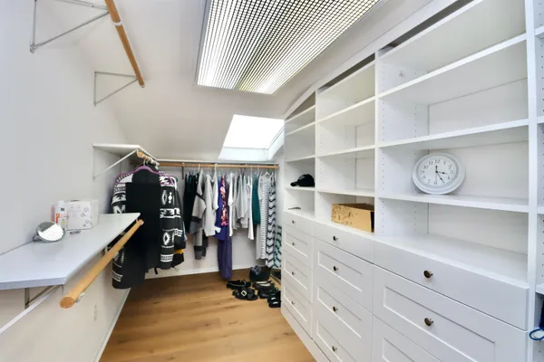 $699,900 | 2870 South Riverside Drive, Beloit, WI 53511