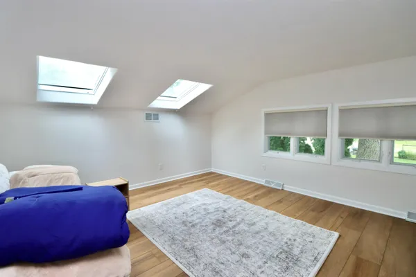 $699,900 | 2870 South Riverside Drive, Beloit, WI 53511