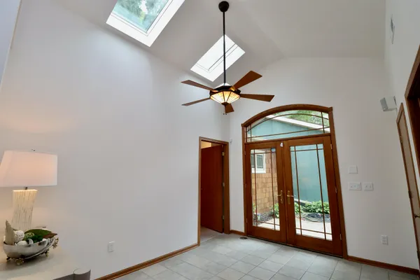 $699,900 | 2870 South Riverside Drive, Beloit, WI 53511