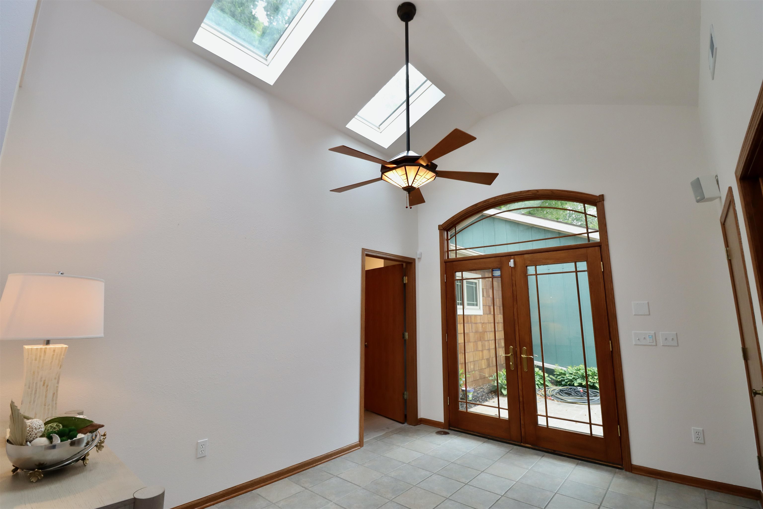 2870 South Riverside Drive Beloit, WI 53511 - Photo 7 of 28