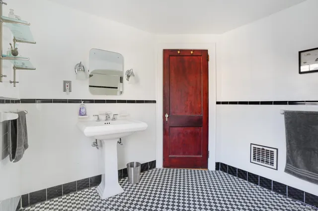 $375,000 | 31 Wilson Boulevard, Poughkeepsie, NY 12603