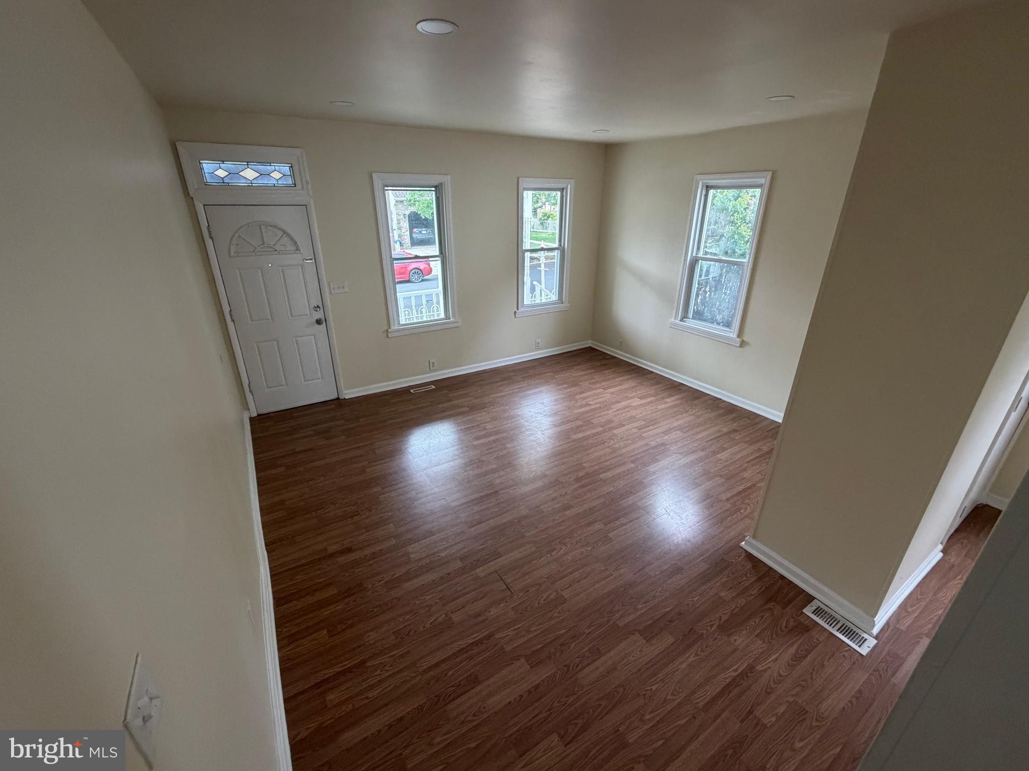 136 Webster Street Riverside, NJ 08075 - Photo 17 of 18 Living Room