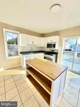 $2,800 | 136 Webster Street, Riverside, NJ 08075