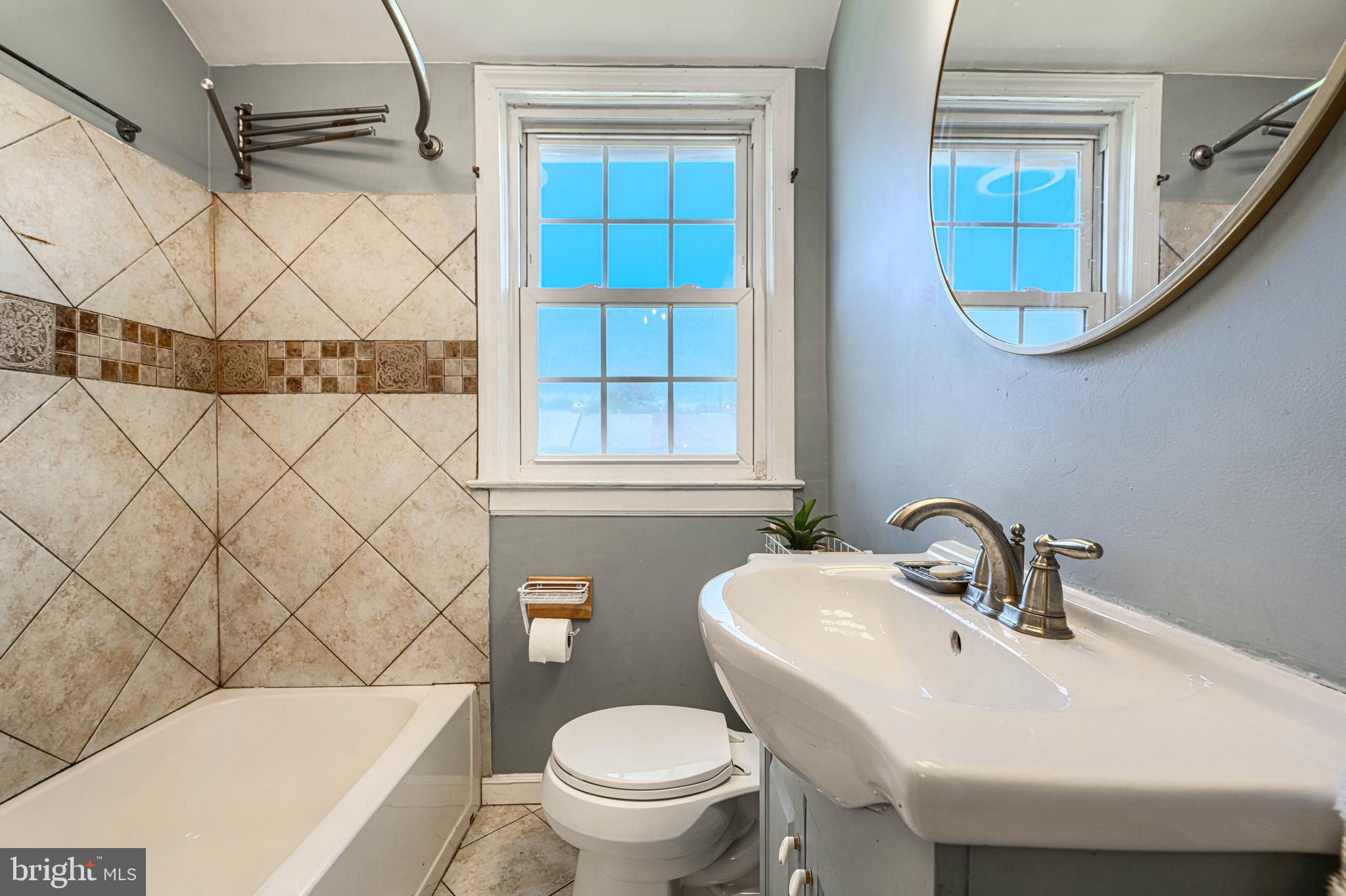 1627 Aberdeen Road Towson, MD 21286 - Photo 39 of 65 Updated full bath