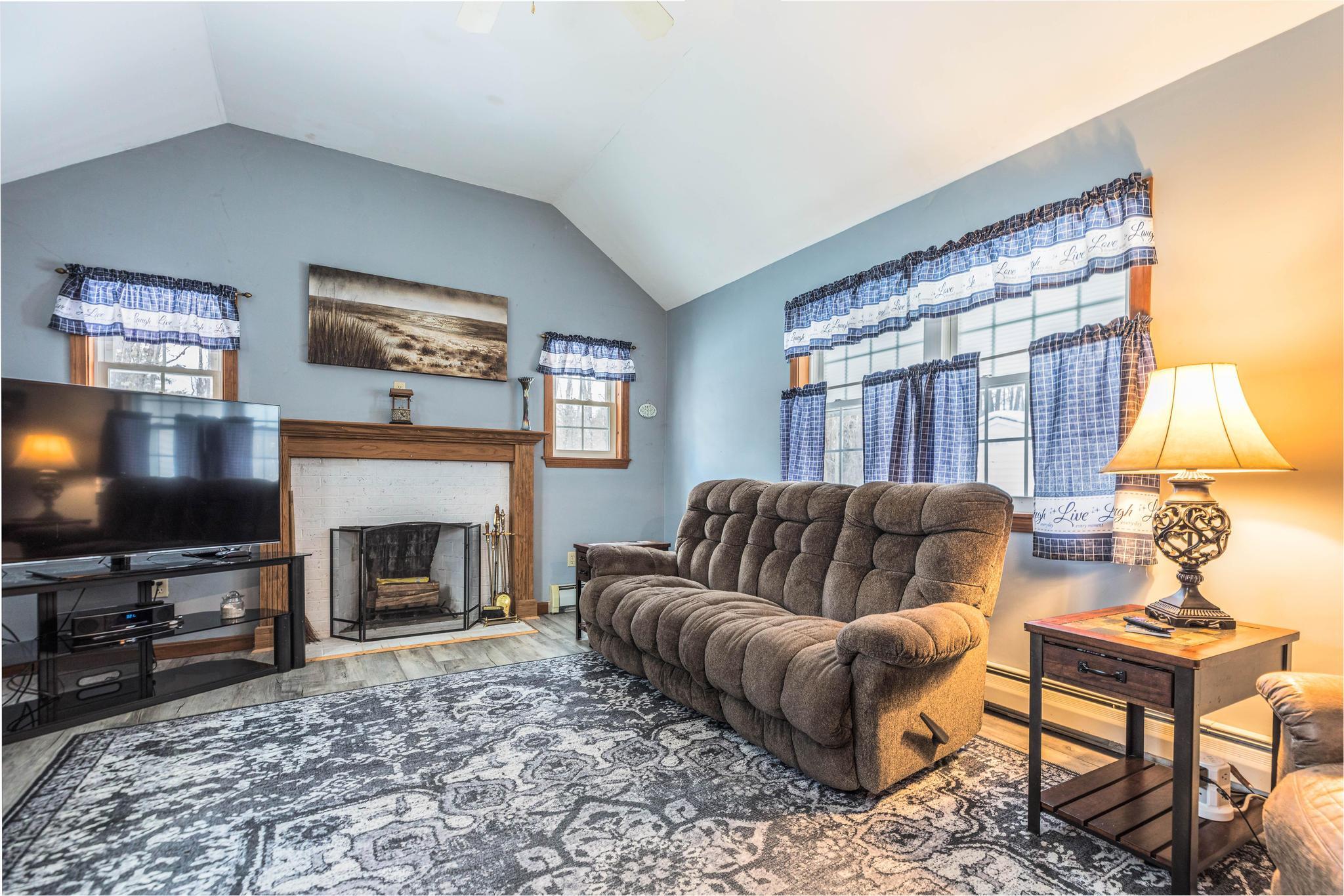 20 Locksmith Lane Wells, ME 04090 - Photo 27 of 47 Great Room