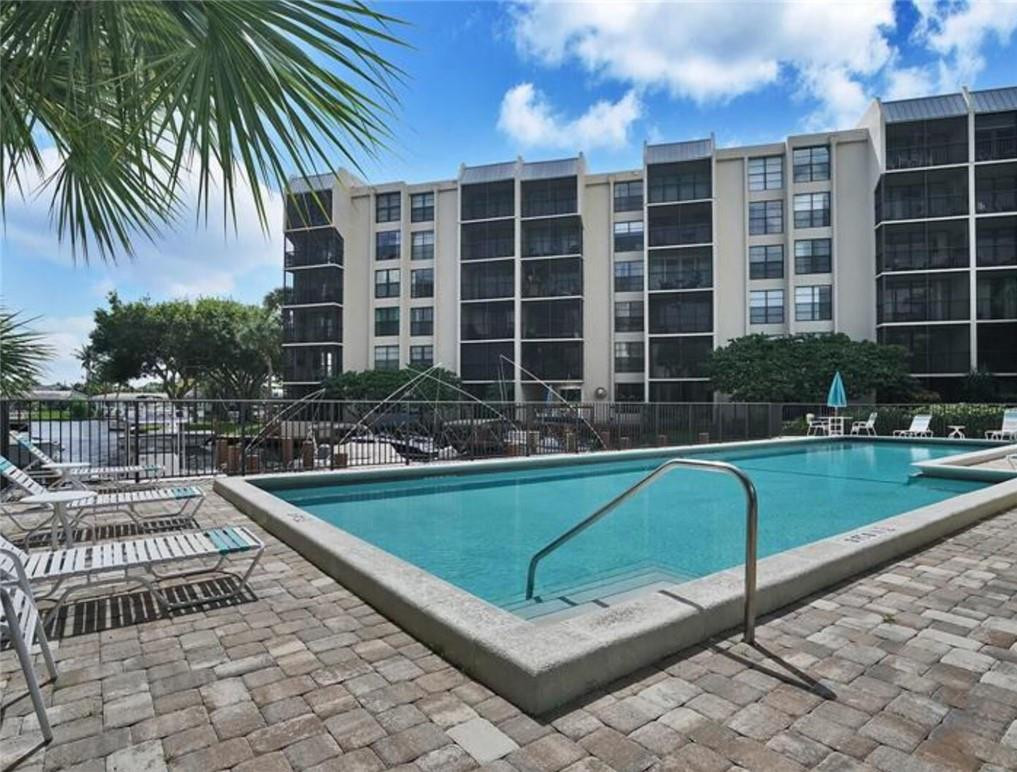 21 Royal Palm Way, Unit 202 Boca Raton, FL 33432 - Photo 17 of 20 Photo 17