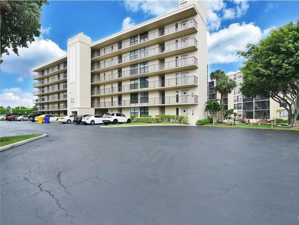 21 Royal Palm Way, Unit 202 Boca Raton, FL 33432 - Photo 19 of 20 Photo 19