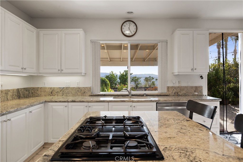 16275 Crescent Moon Court Riverside, CA 92503 - Photo 15 of 75