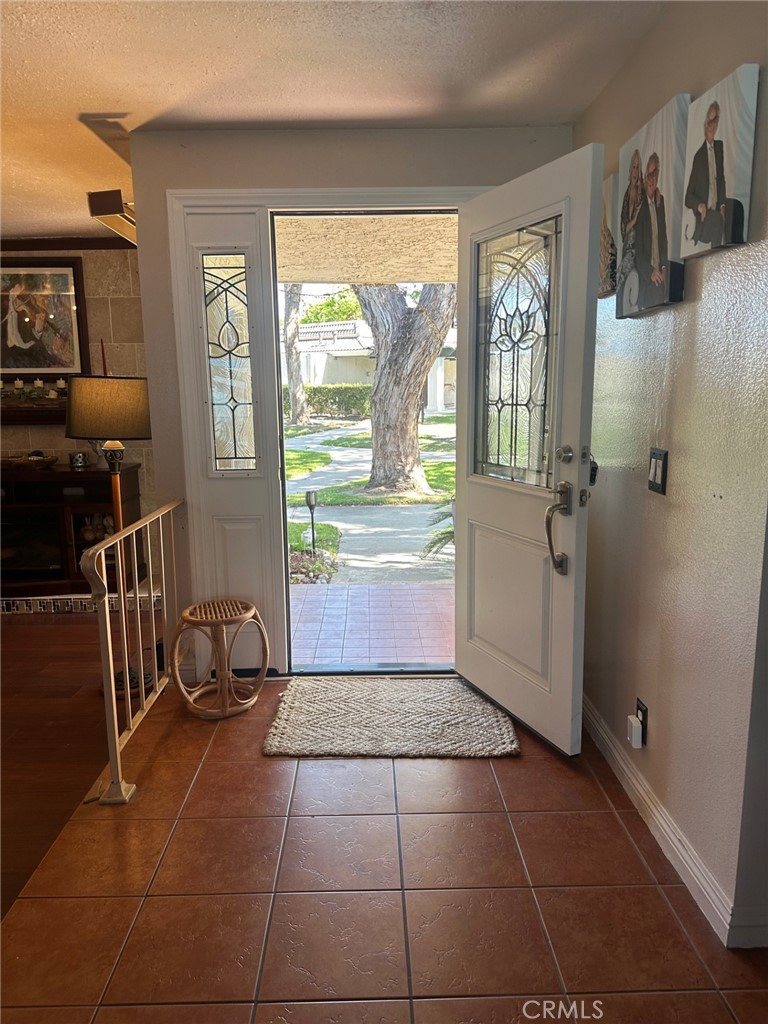 5246 St George Road Westminster, CA 92683 - Photo 6 of 29 Front Door