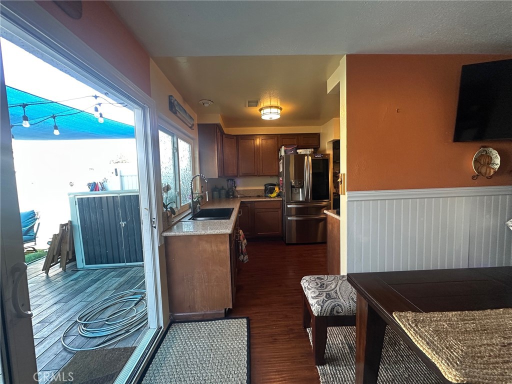 5246 St George Road Westminster, CA 92683 - Photo 8 of 29 Entrance to the kitchen