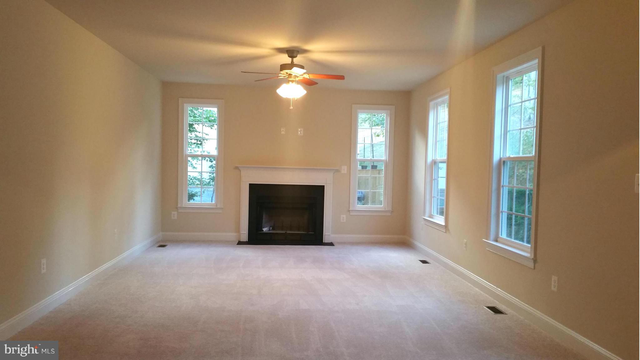 472 Decatur Road Stafford, VA 22554 - Photo 6 of 26 Family Room