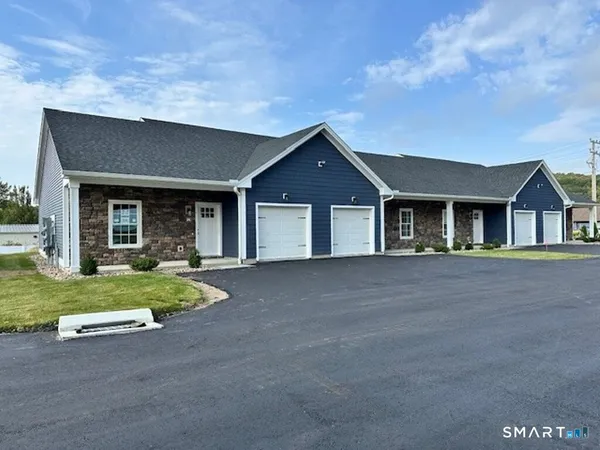 $389,900 | 210 Munson Road, Unit 2G, Wolcott, CT 06716