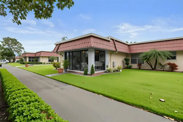 $249,900 | 603 Laconia Circle, Lake Worth, FL 33467