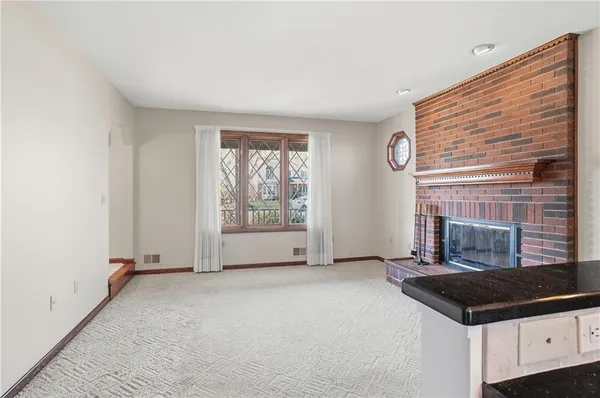 $439,900 | 711 Montclair Drive, New Kensington, PA 15068