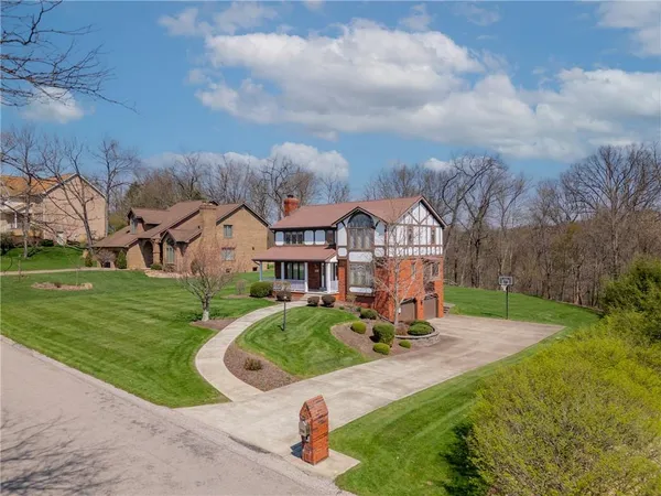 $439,900 | 711 Montclair Drive, New Kensington, PA 15068