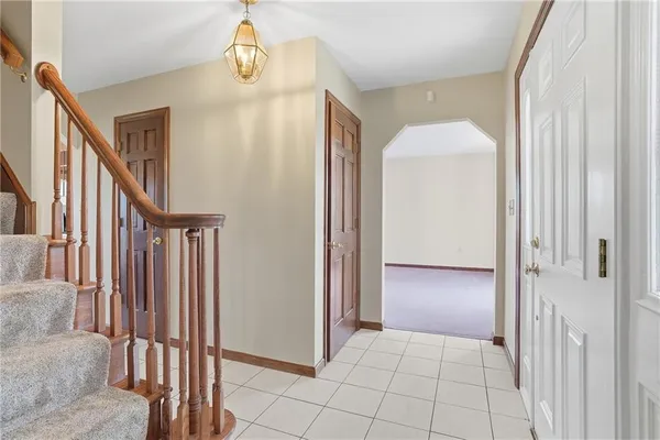 $439,900 | 711 Montclair Drive, New Kensington, PA 15068