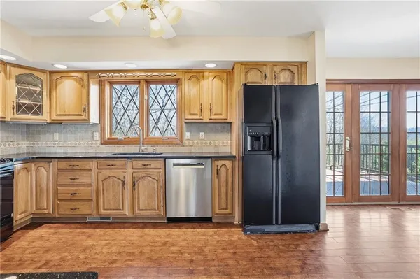 $439,900 | 711 Montclair Drive, New Kensington, PA 15068