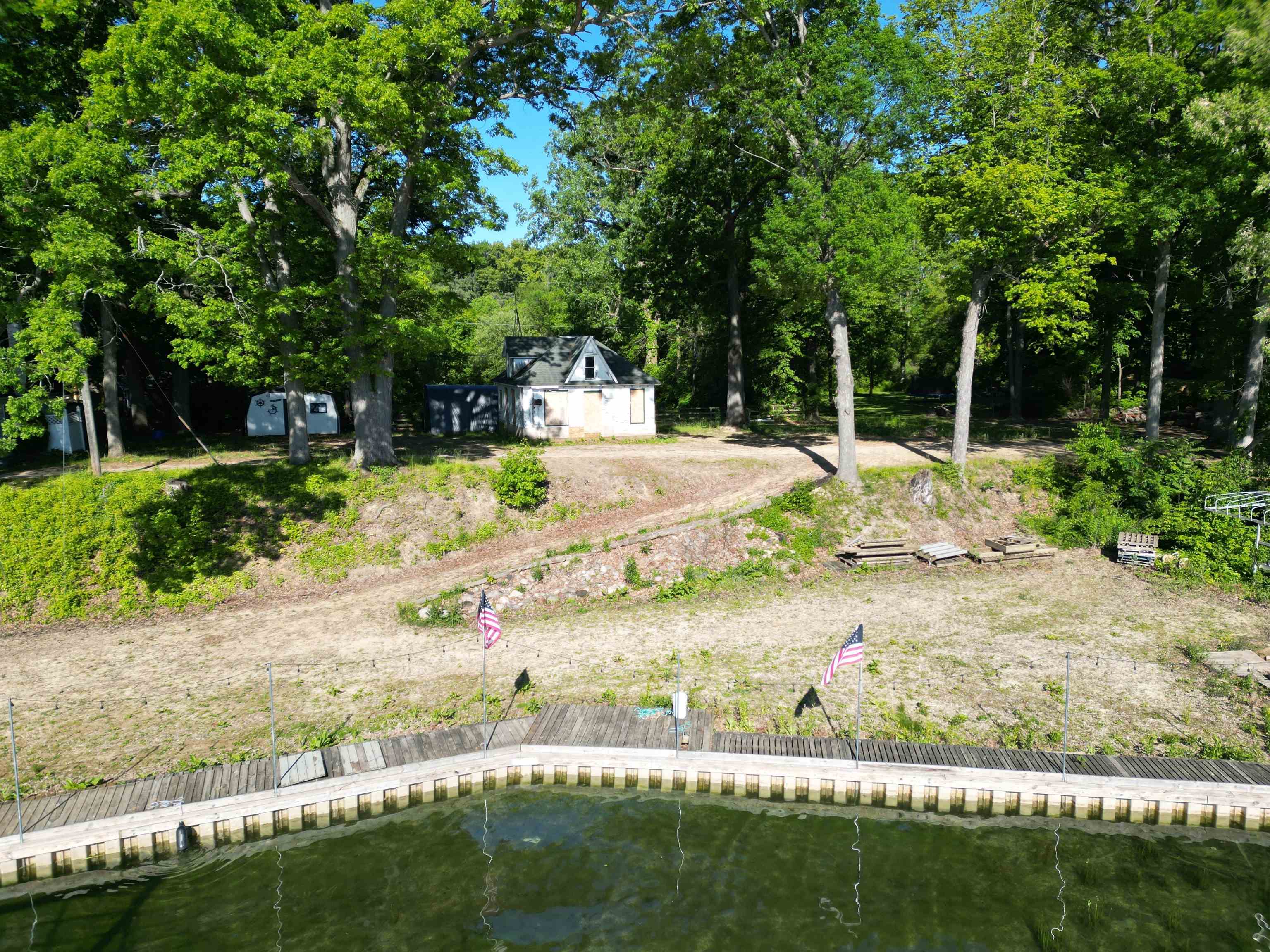13010 Fenton Road Fenton, MI 48430 - Photo 3 of 7