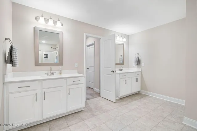 $357,900 | 8 Sanford Lane, Dunn, NC 28334