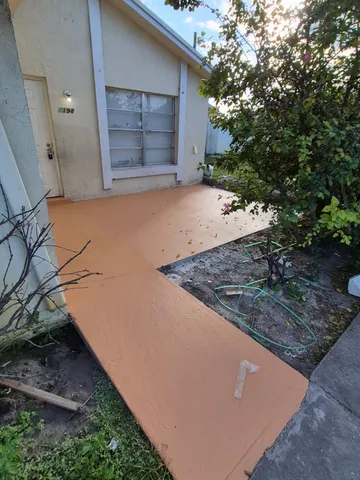 $1,900 | 3198 49th Lane South, Lake Worth, FL 33461