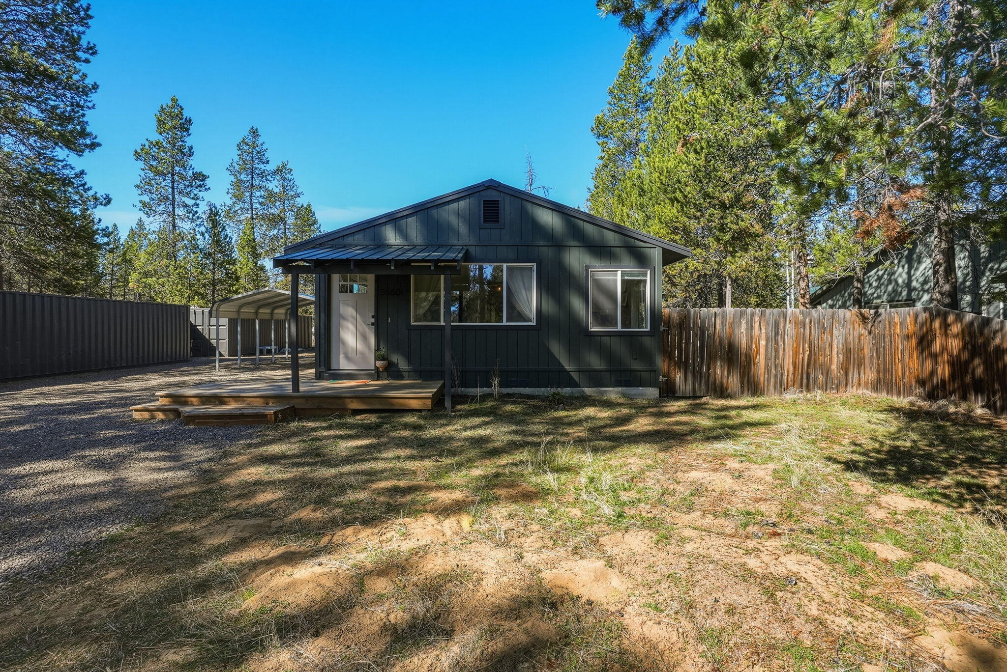 55601 Swan Road Bend, OR 97707 - Photo 26 of 41 20-web-or-mls-Riley_Visuals_020