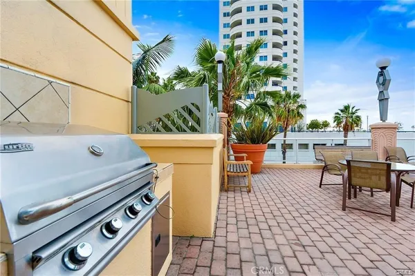 $2,500 | 488 East Ocean Boulevard, Unit 509, Long Beach, CA 90802