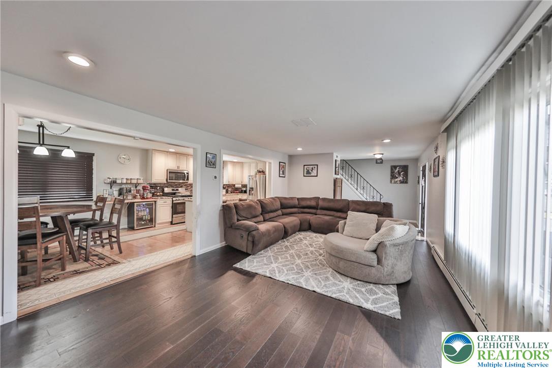 7270 Heather Road Lower Macungie Township, PA 18062 - Photo 12 of 90