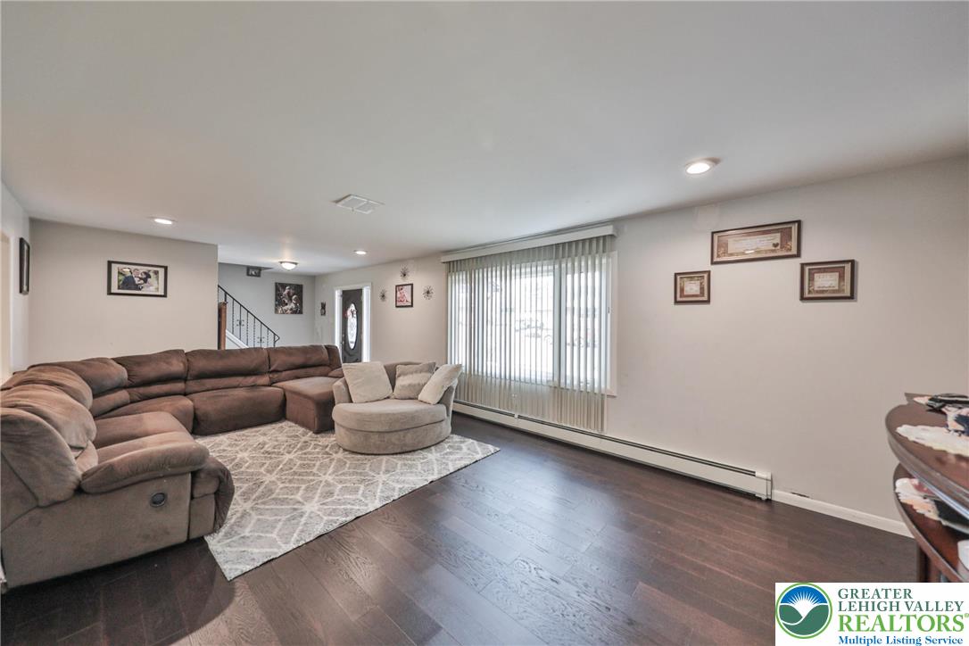 7270 Heather Road Lower Macungie Township, PA 18062 - Photo 14 of 90