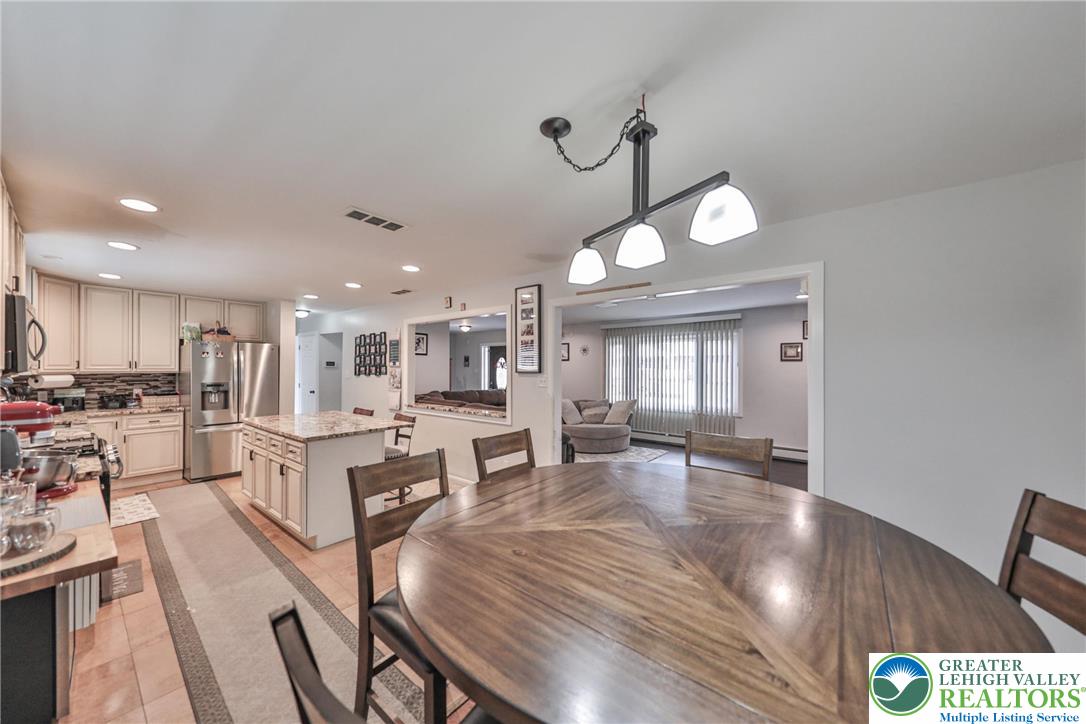 7270 Heather Road Lower Macungie Township, PA 18062 - Photo 18 of 90