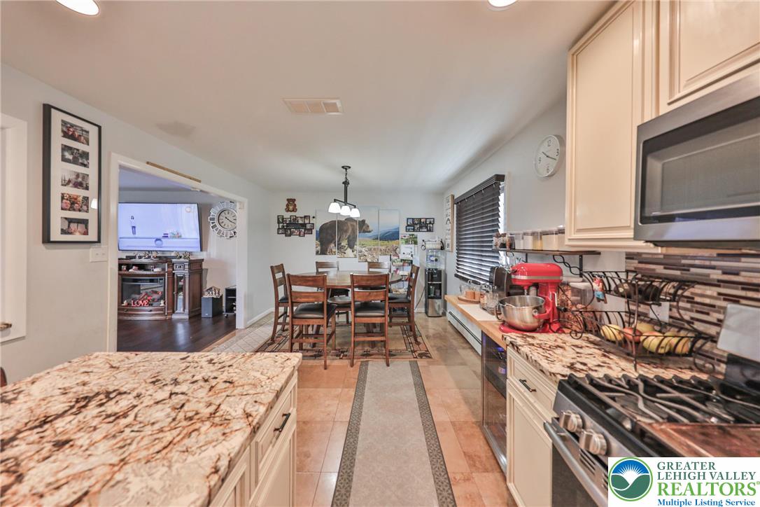 7270 Heather Road Lower Macungie Township, PA 18062 - Photo 21 of 90