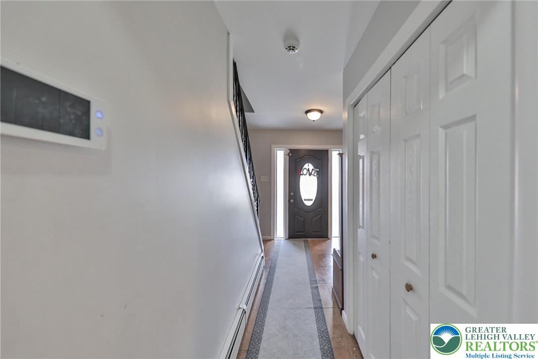 7270 Heather Road Lower Macungie Township, PA 18062 - Photo 27 of 90